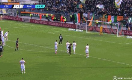1636292076156050874.gif