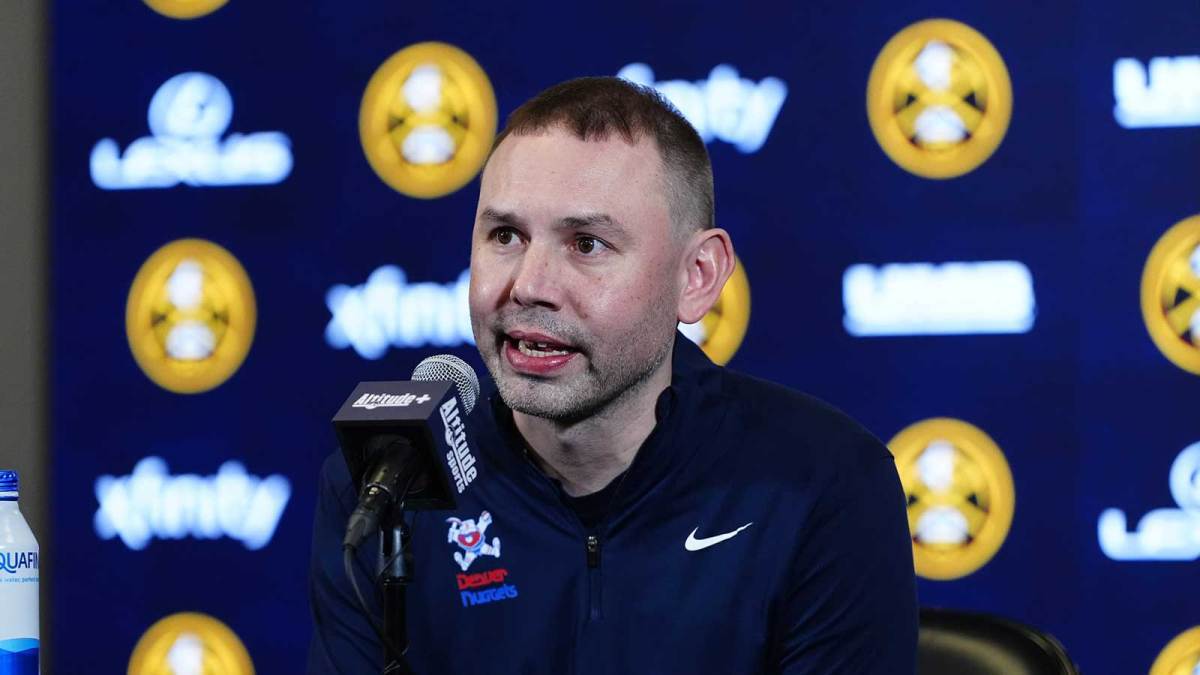 开云体育登录-被打服了，掘金主帅详细解读湖人队里夫斯“百分之一”的英雄表现